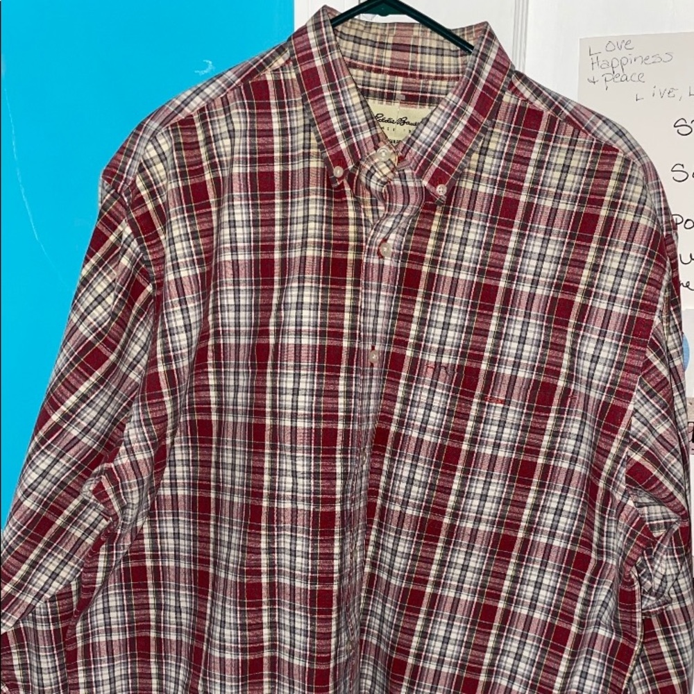 Men’s Eddie Bauer plaid shirt size large